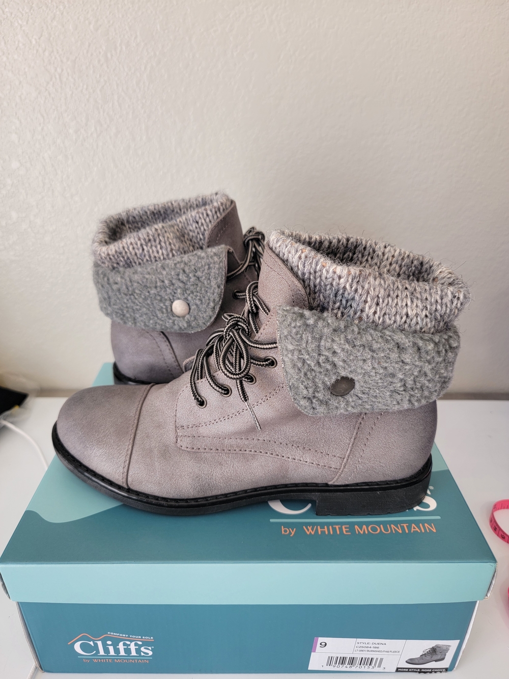 Cliffs by White Mountain Women Ankle Boots Gray Size 9M Lace Up Fleece Comfort - Picture 2 of 10